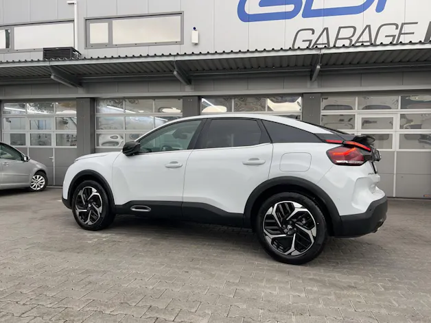 CITROEN C4 1.2 Pure Tech Max EAT8