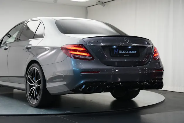 MERCEDES-BENZ E 53 AMG 4Matic+ Speedshift MCT *Carbon* *Burmester* *Performance Sitze*