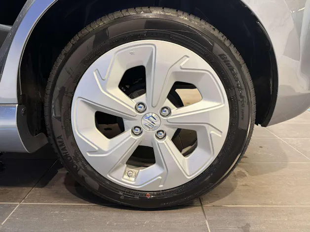 Suzuki Swift 1.2 Compact+ Hybrid CVT-Automat