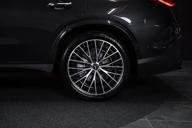 MERCEDES-BENZ GLC 43 AMG Executive Edition 4matic Coupé / Panorama-Glasdach / HeadUp / Burmester