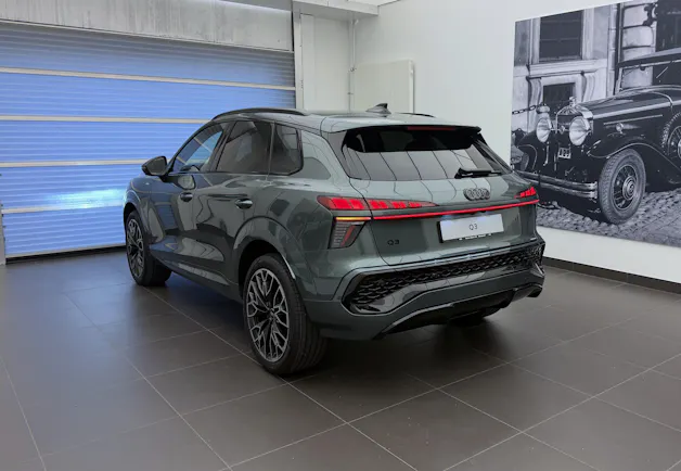 AUDI Q3 SUV 110 kW TFSI S tronic