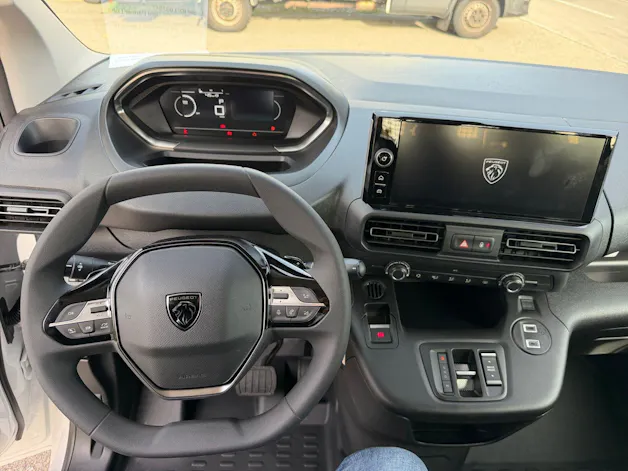 PEUGEOT Partner 1.5 Blue HDi Long 1000kg Vertiefte Kabine EAT8