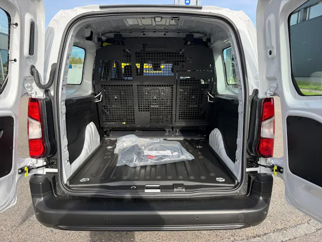 PEUGEOT Partner 1.5 Blue HDi Long 1000kg Vertiefte Kabine EAT8