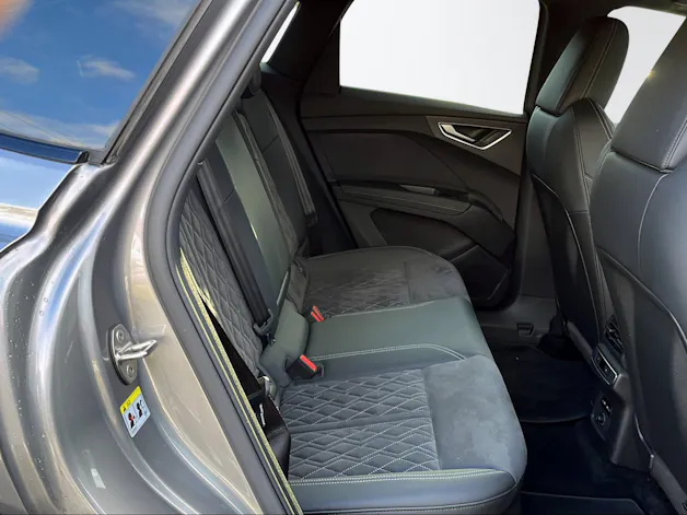 AUDI Q4 e-tron Sportback 50 quattro