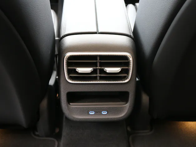 MERCEDES-BENZ C 400 94 kWh 4Matic