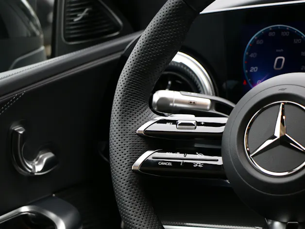 MERCEDES-BENZ C 400 94 kWh 4Matic