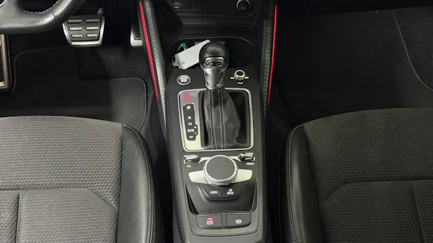 AUDI Q2 35 TFSI Sport Attraction S-tronic