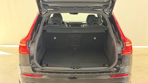 VOLVO XC60 2.0 T8 TE XCENTRIC Black