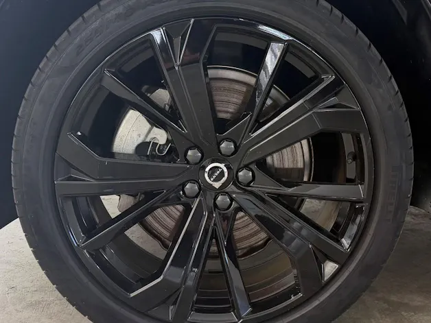 VOLVO XC60 2.0 T8 TE XCENTRIC Black