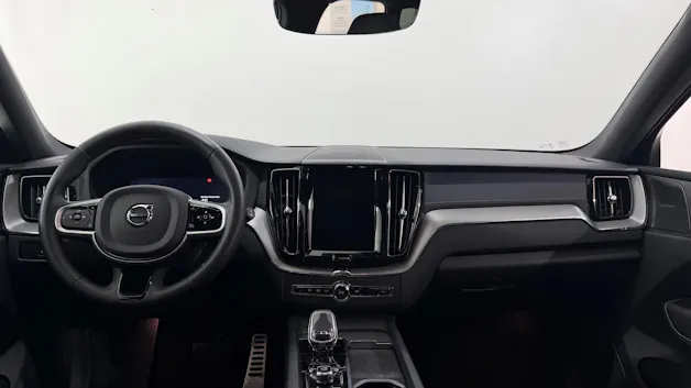 VOLVO XC60 2.0 T8 TE XCENTRIC Black