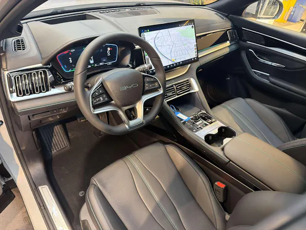 BYD Seal U DM-i Design AWD 324PS Automat