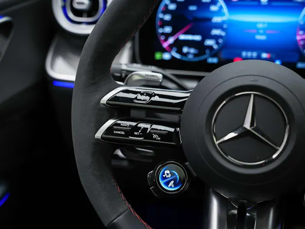 MERCEDES-BENZ GLC 43 AMG Executive Edition 4matic Coupé *Panorama*Abstandsregler*El. Sitze mit Memory*360° Kamera*
