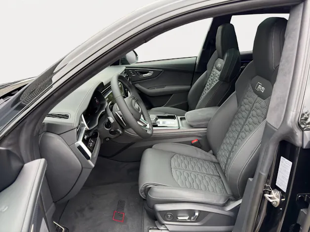 AUDI RS Q8 performance 640PS