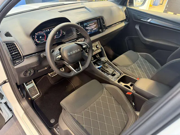 SKODA Karoq 1.5 TSi SportLine DSG-Automat