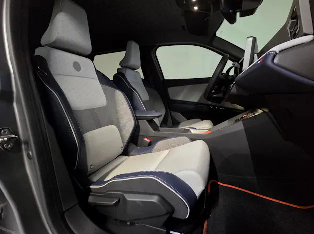 RENAULT R5 E-Tech Comfort Range Roland Garros