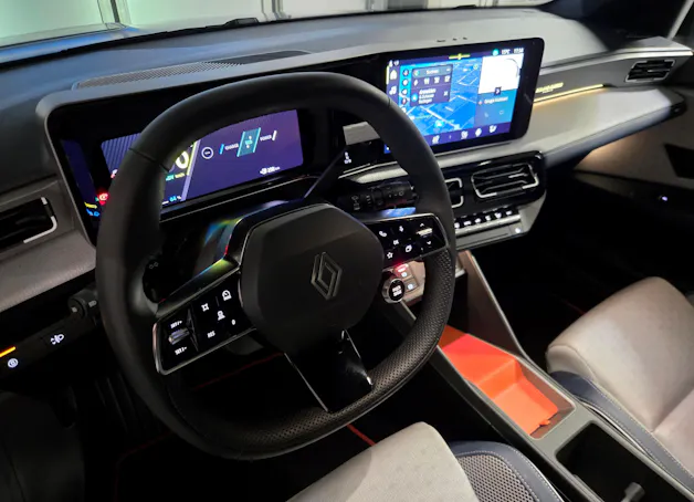 RENAULT R5 E-Tech Comfort Range Roland Garros