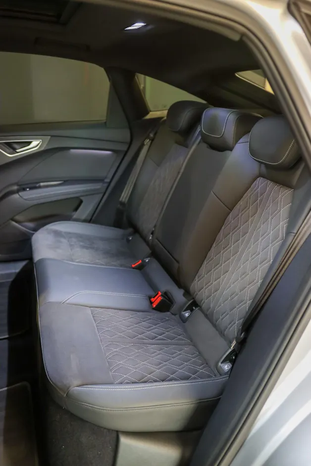 AUDI Q4 Sportback e-tron 50 quattro S-Line
