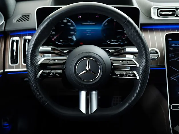 MERCEDES-BENZ S 580 e V6 AMG Line 4matic lang V223