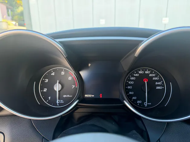 ALFA ROMEO Giulia 2.0 Veloce TI Carbon Q4 Automatic