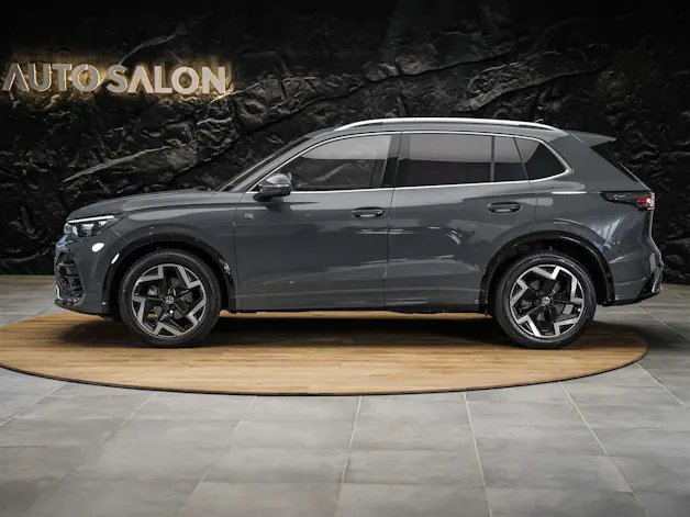 VW Tiguan 1.5 TSI evo2 mHEV R-Line DSG *SOFORT VERFÜGBAR*Massage*AHK*
