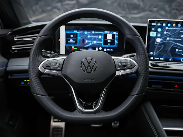 VW Tiguan 1.5 TSI evo2 mHEV R-Line DSG *SOFORT VERFÜGBAR*Massage*AHK*