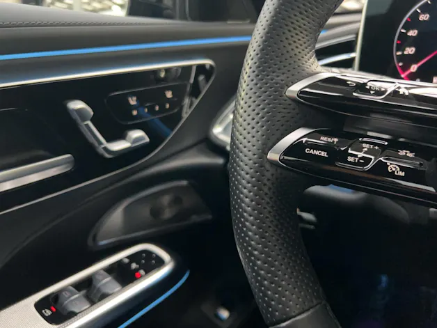 MERCEDES-BENZ E 220 d 4Matic 9G-Tronic