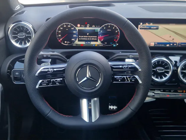 MERCEDES-BENZ A 220 4Matic 8G-DCT