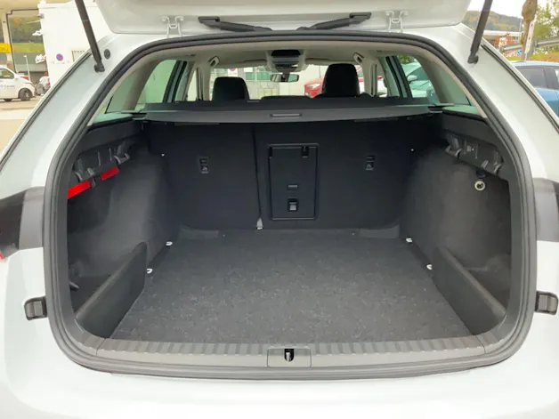 SKODA Octavia Combi 2.0 TSI DSG Selection 4x4