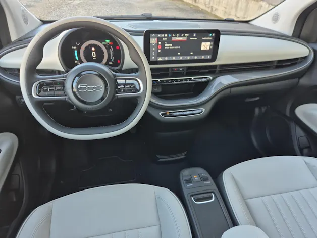 FIAT 500 electric 87kWh La Prima