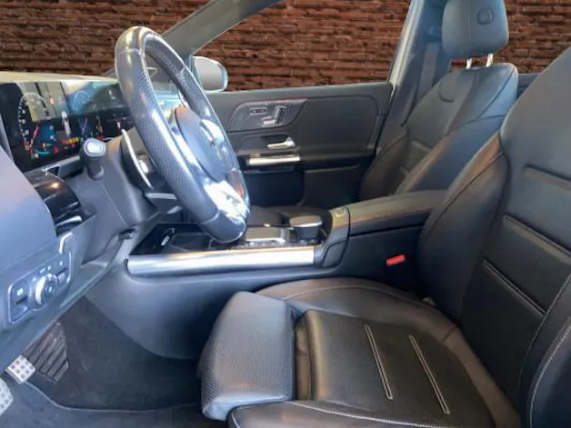 MERCEDES-BENZ GLA 45 S AMG 4Matic+