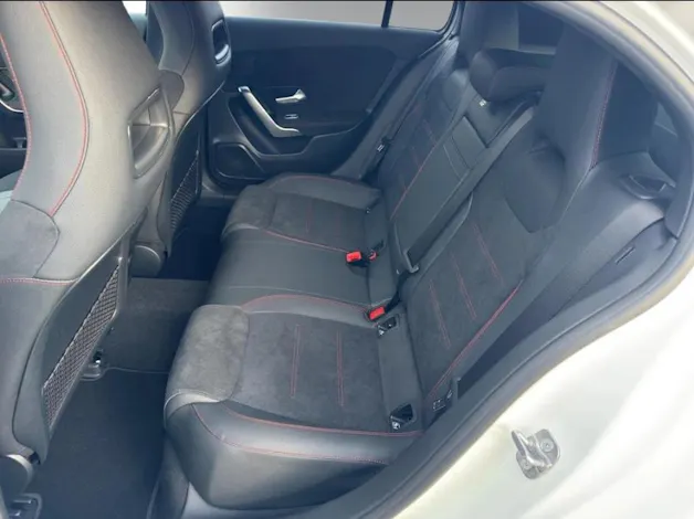 MERCEDES-BENZ A 250 4Matic 8G-DCT