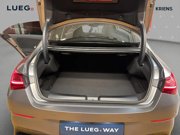 MERCEDES-BENZ CLA 35 4M - AMG / DISTRONIC / 360 Grad Kamera / Soundsystem / Ambiente-Licht
