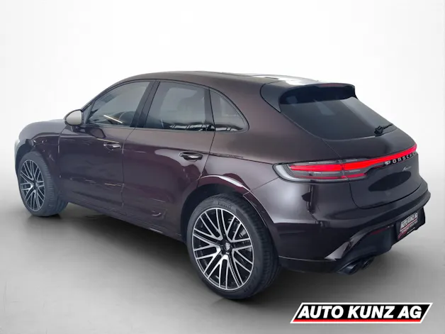 PORSCHE Macan 2.0