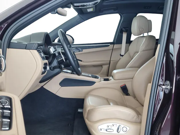 PORSCHE Macan 2.0