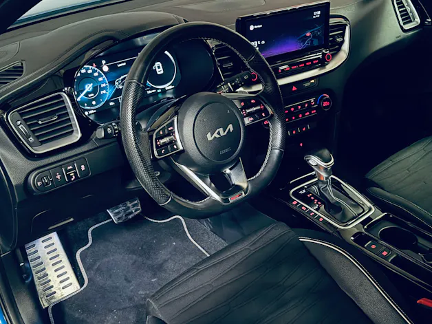 Kia Ceed 1.5 T-GDi MHEV GT Line DCT