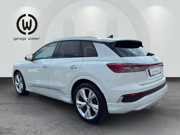 AUDI Q4 e-tron 50 quattro