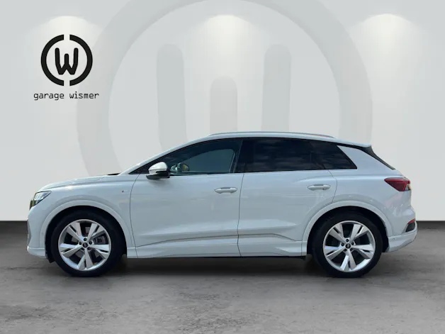 AUDI Q4 e-tron 50 quattro