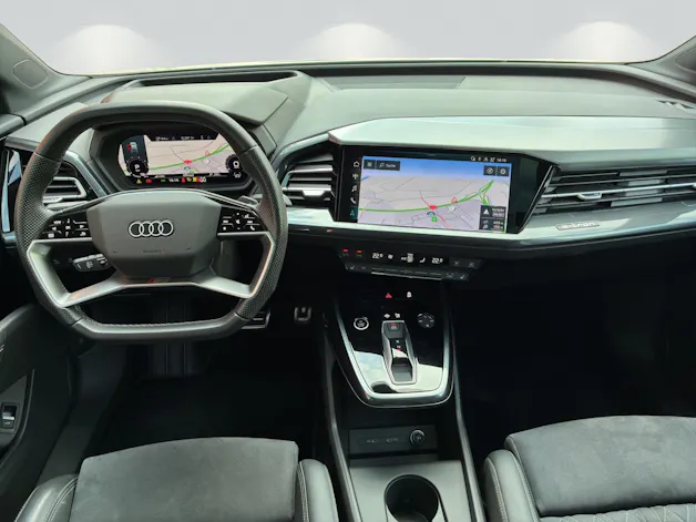 AUDI Q4 e-tron 50 quattro