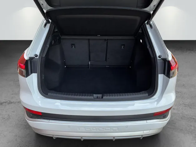 AUDI Q4 e-tron 50 quattro