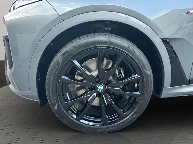 BMW X7 xDrive 48V 40d M Sport Pro Steptronic