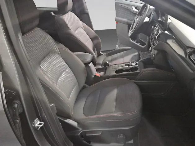 FORD Kuga 2.5 FHEV ST-Line 4WD