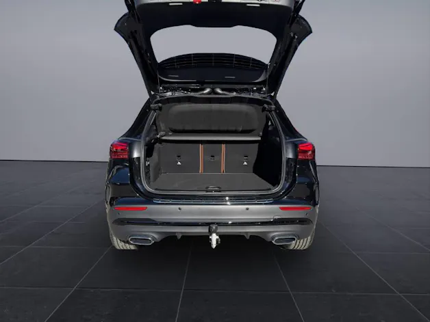 MERCEDES-BENZ GLA 220 d Swiss Star AMG Line 4matic