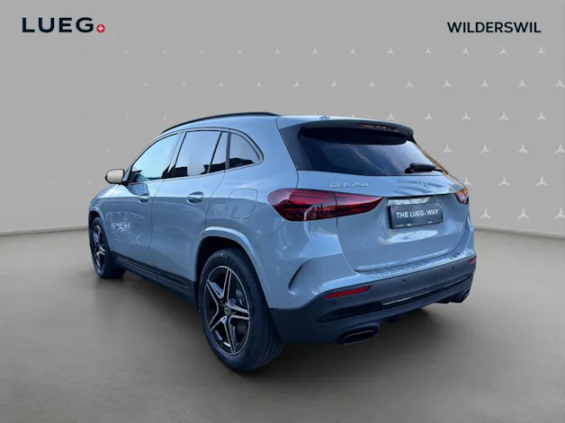 MERCEDES-BENZ GLA 250 4Matic 8G-DCT Swiss Star