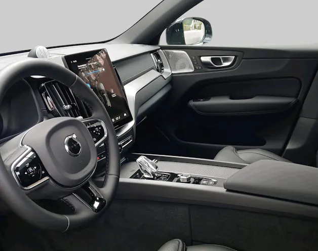 VOLVO XC60 2.0 T8 TE Black Edition e