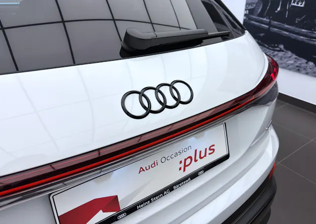 AUDI Q4 e-tron 55 quattro
