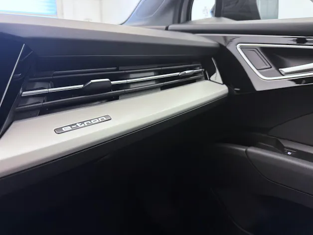 AUDI Q4 e-tron 55 quattro
