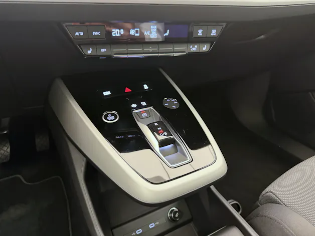 AUDI Q4 e-tron 55 quattro