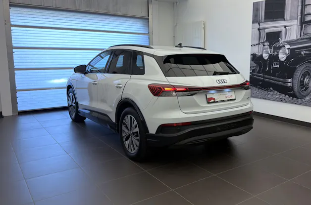 AUDI Q4 e-tron 55 quattro