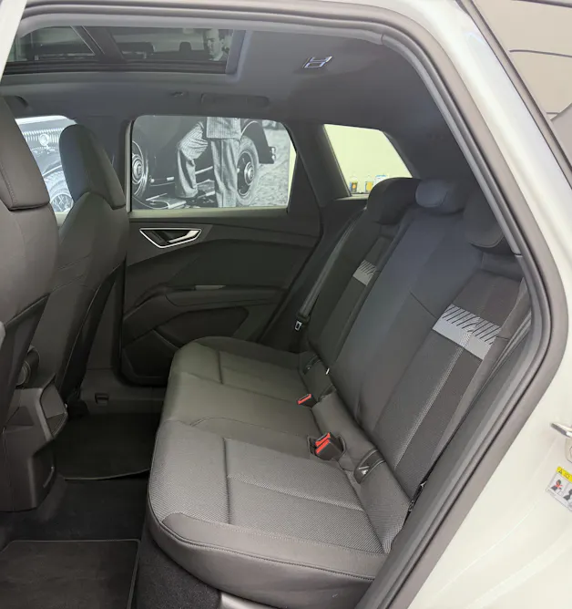 AUDI Q4 e-tron 55 quattro