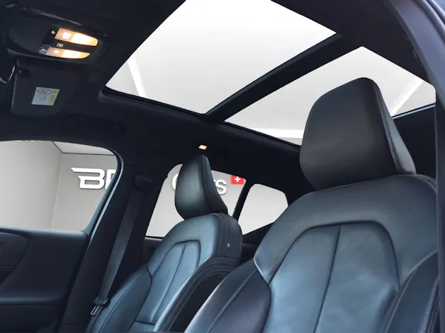 VOLVO XC40 P8 Twin Pro AWD